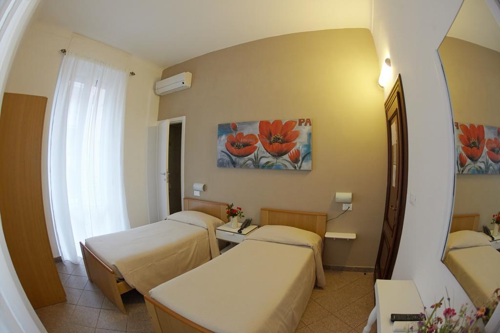 Hotel Lydia Alassio Værelse billede